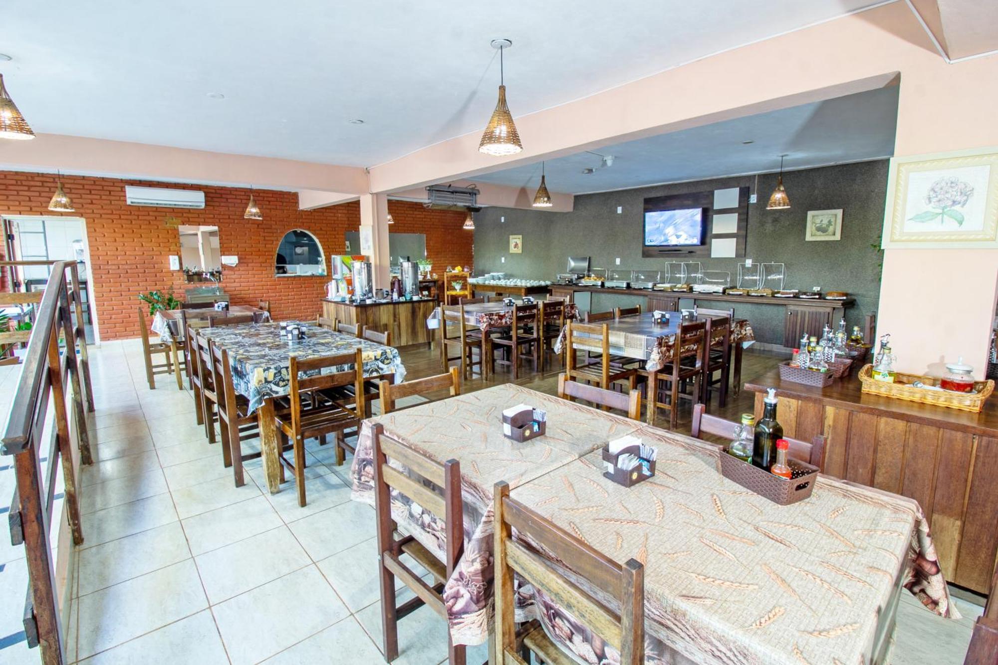 Divino Canto Inn